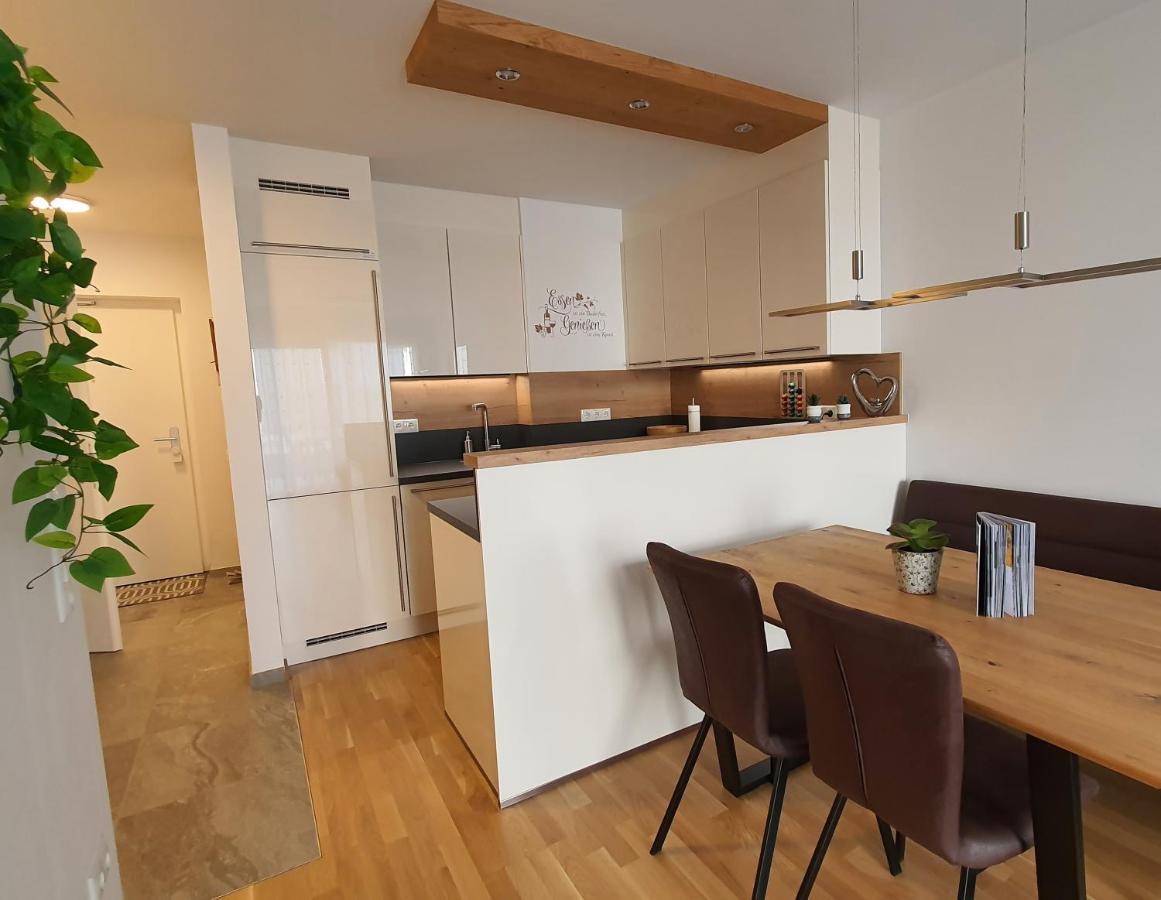 Luxurioeses Apartment Mit Garten & Terrasse In Der Naehe Vom See Im Schoenen Salzkammergut Gmunden Eksteriør billede