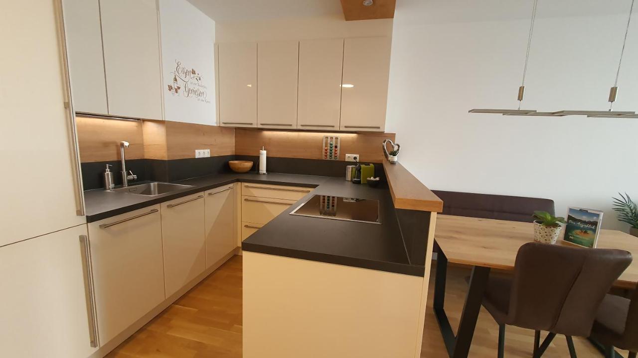 Luxurioeses Apartment Mit Garten & Terrasse In Der Naehe Vom See Im Schoenen Salzkammergut Gmunden Eksteriør billede
