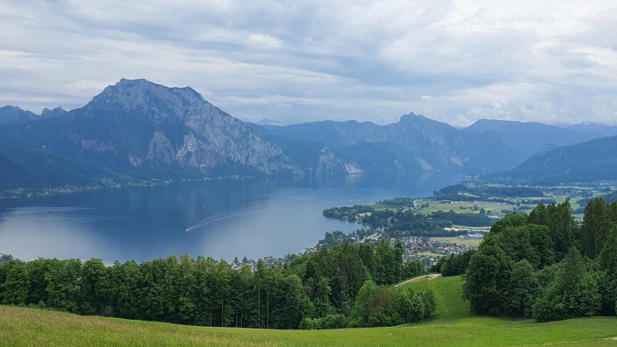 Luxurioeses Apartment Mit Garten & Terrasse In Der Naehe Vom See Im Schoenen Salzkammergut Gmunden Eksteriør billede